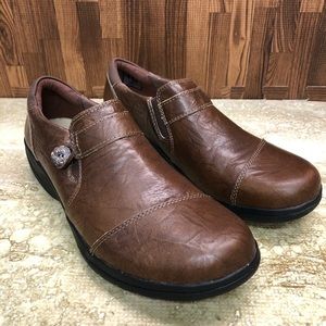 Clark Women's Cheyn Crystal Loafer Size 8.5